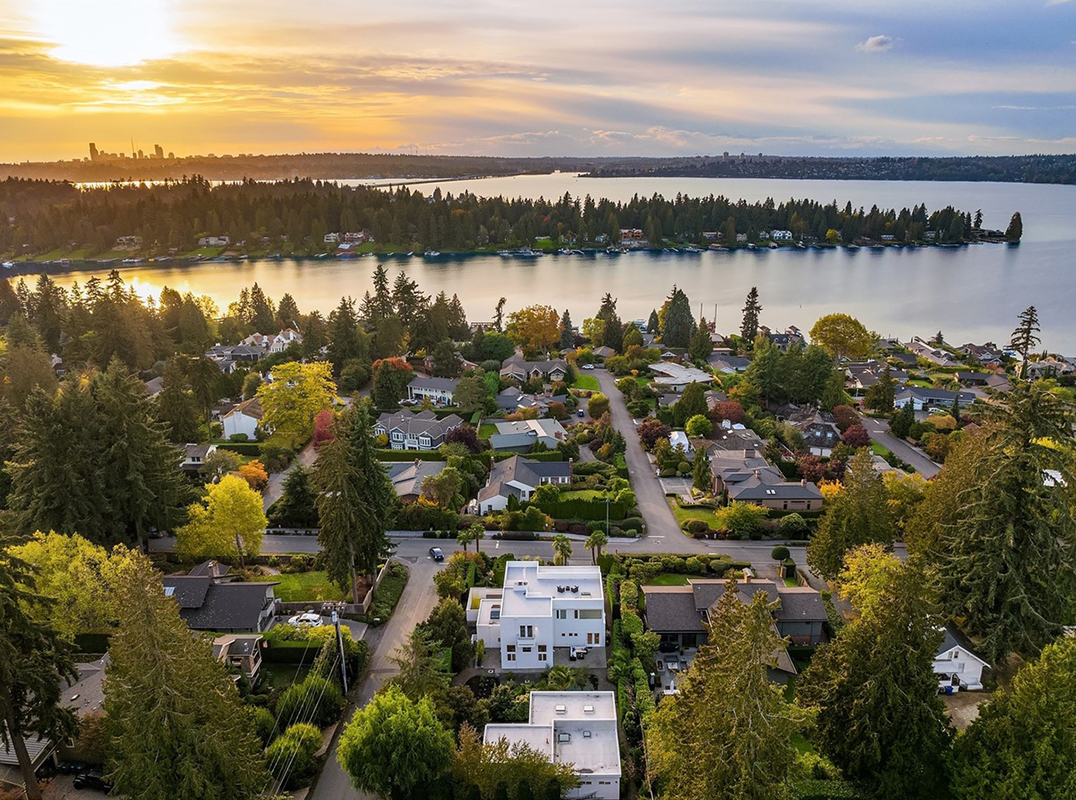 LHM Greater Seattle Yarrow Point LookOut