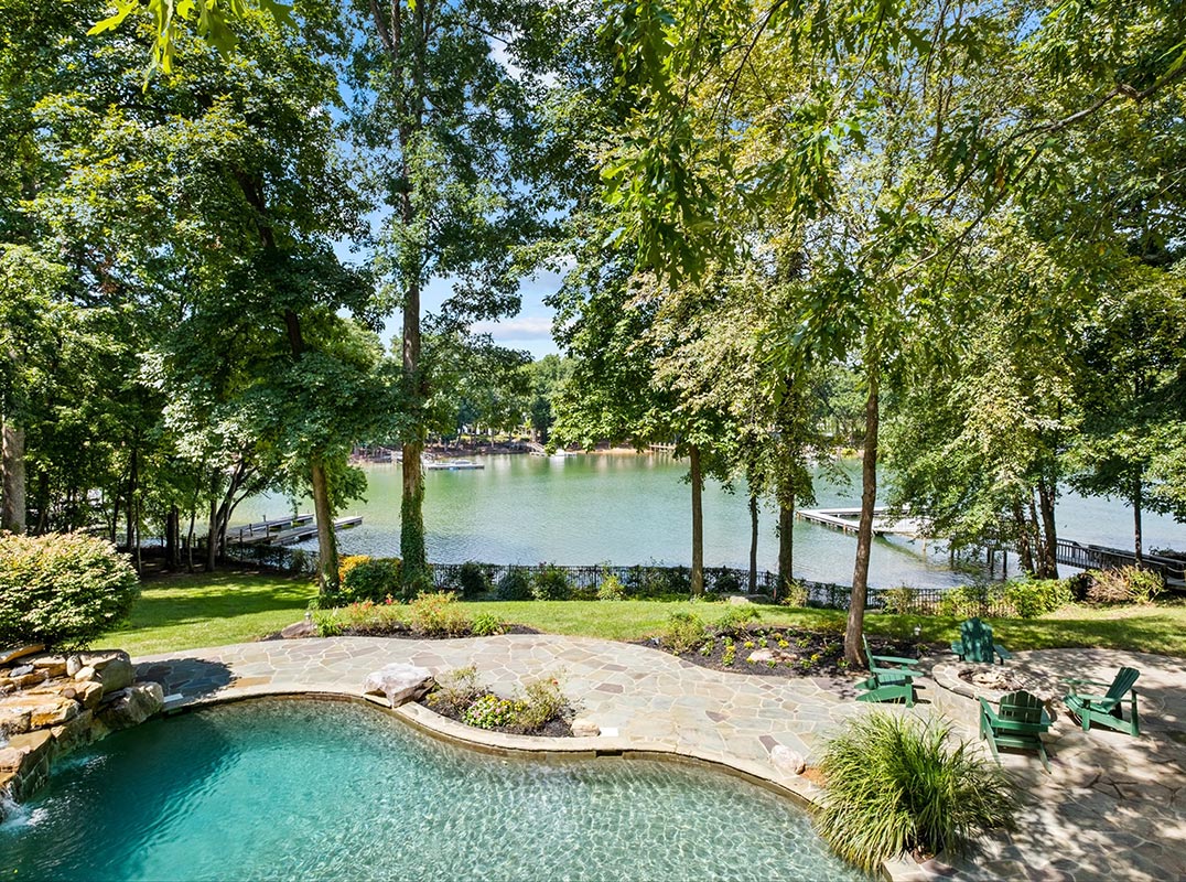 Premier Waterfront Location in The Point Village