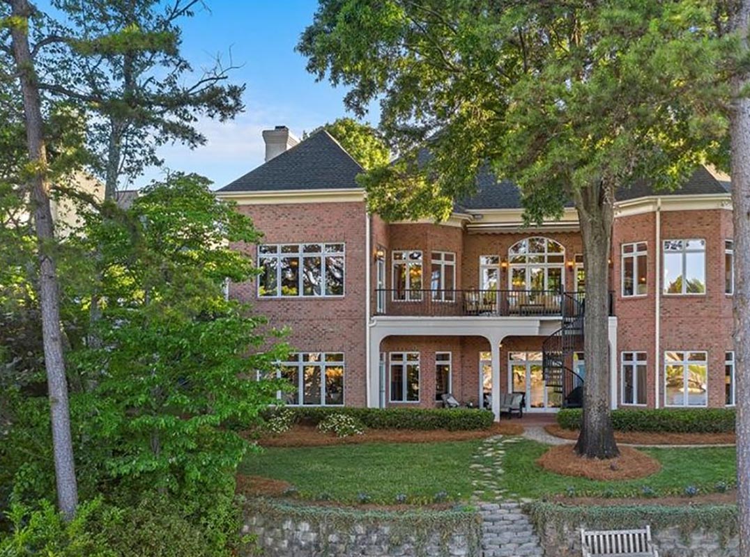 A True Entertainer's Dream on Lake Norman