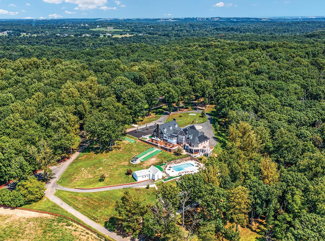 Situated on over 100 Acres in Aldie