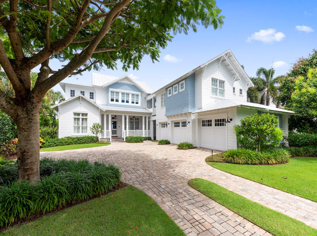 Sweeping Wide Water Views of the St Lucie River