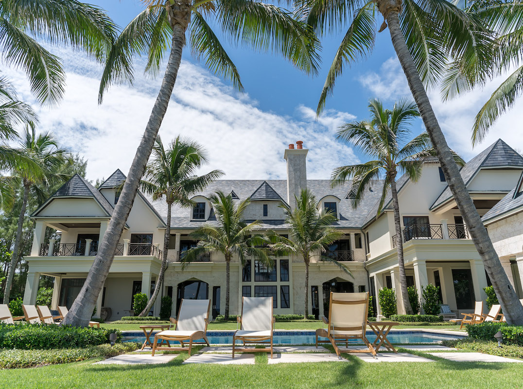 Sophisticated Oceanfront Estate
