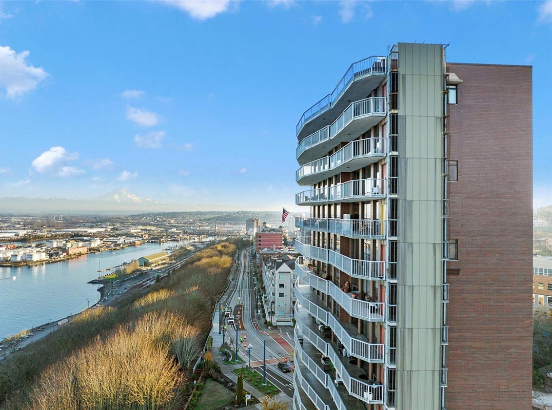 Tacoma Luxury Condo Look-Out