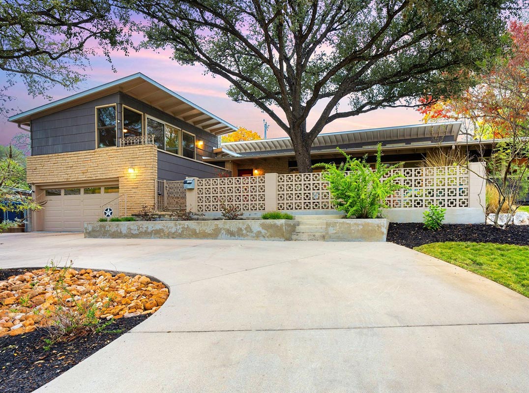 Gorgeous Mid-Century Modern