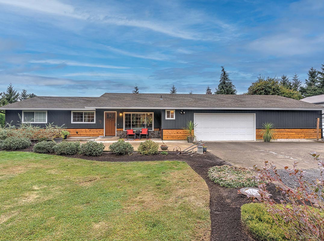 Charming Ranch Style Home on Acreage