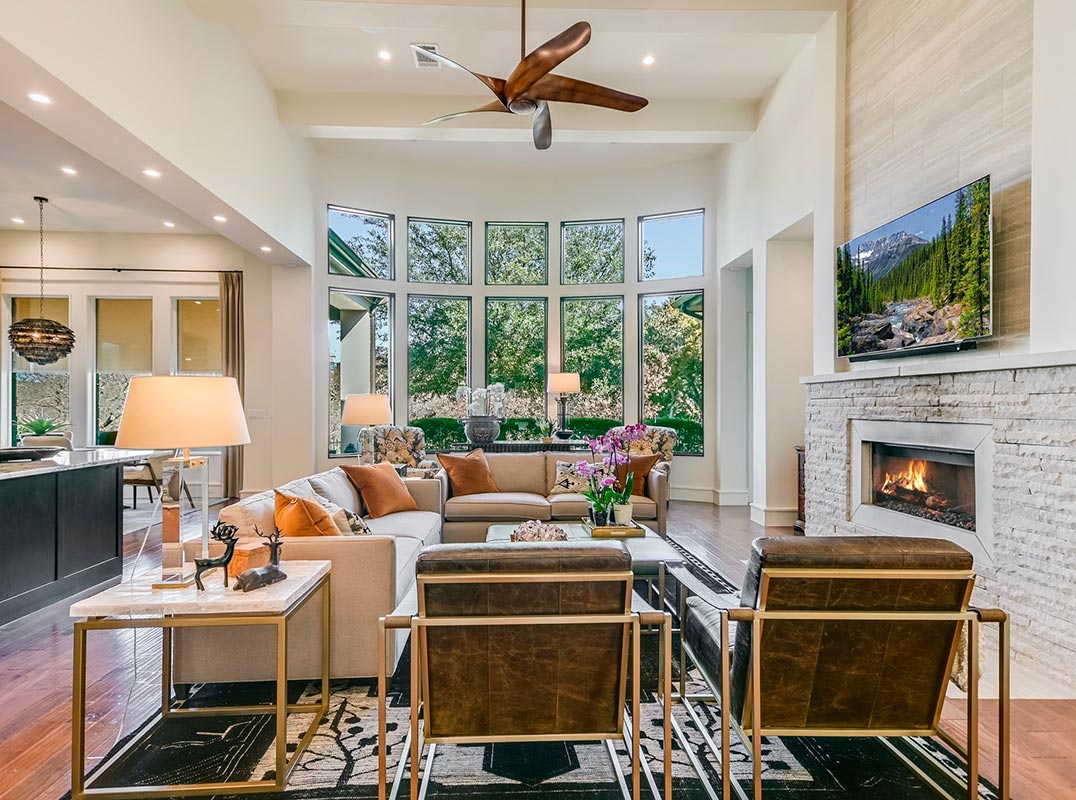  Stunning One Story in Rough Hollow