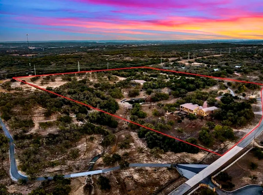 Amazing 2.5 acres close to DT in Sunset Valley