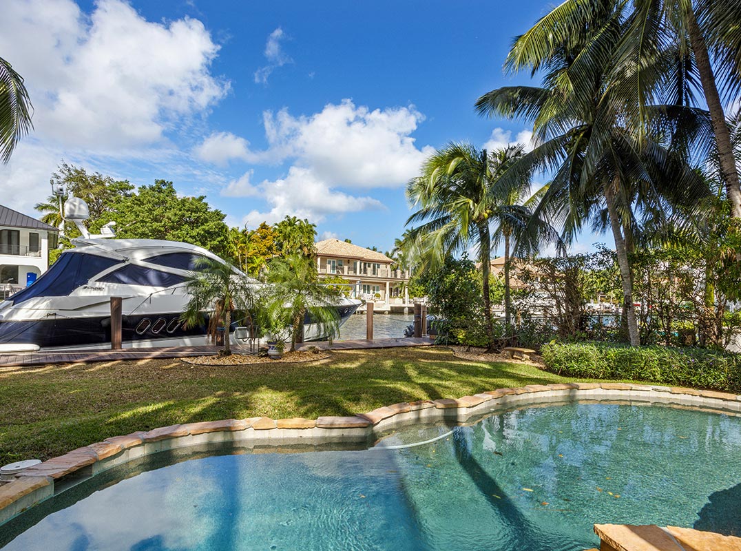 Gated Las Olas Deepwater Palazzo