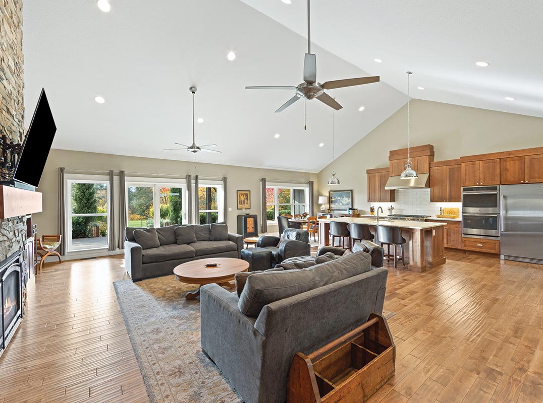 TURN-KEY WINE COUNTRY ESTATE