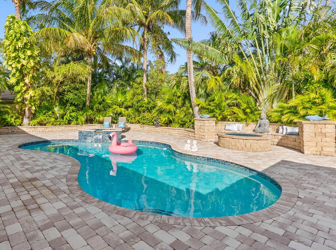 Steps Away from Jupiter's Most DESIRABLE BEACHES!