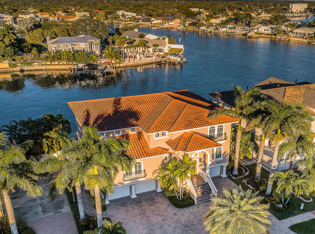 A Fabulously Luxurious Waterfront Estate 