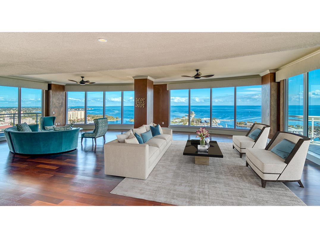 A Full Floor Ovation Home in The St. Petersburg Sky