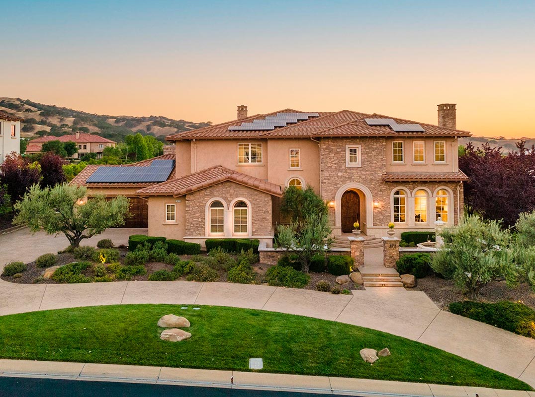Grand Estate Located on a Premium Lot