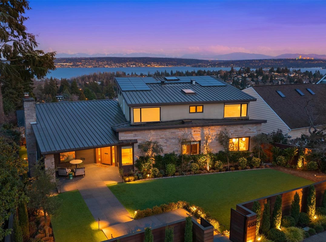 View Ridge Luxury Look-Out