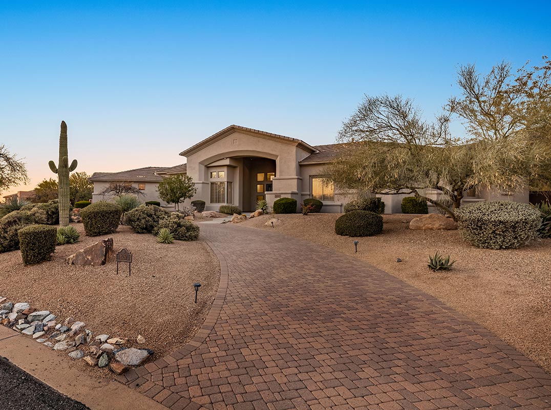 Highly Desirable Custom Home in Alterra