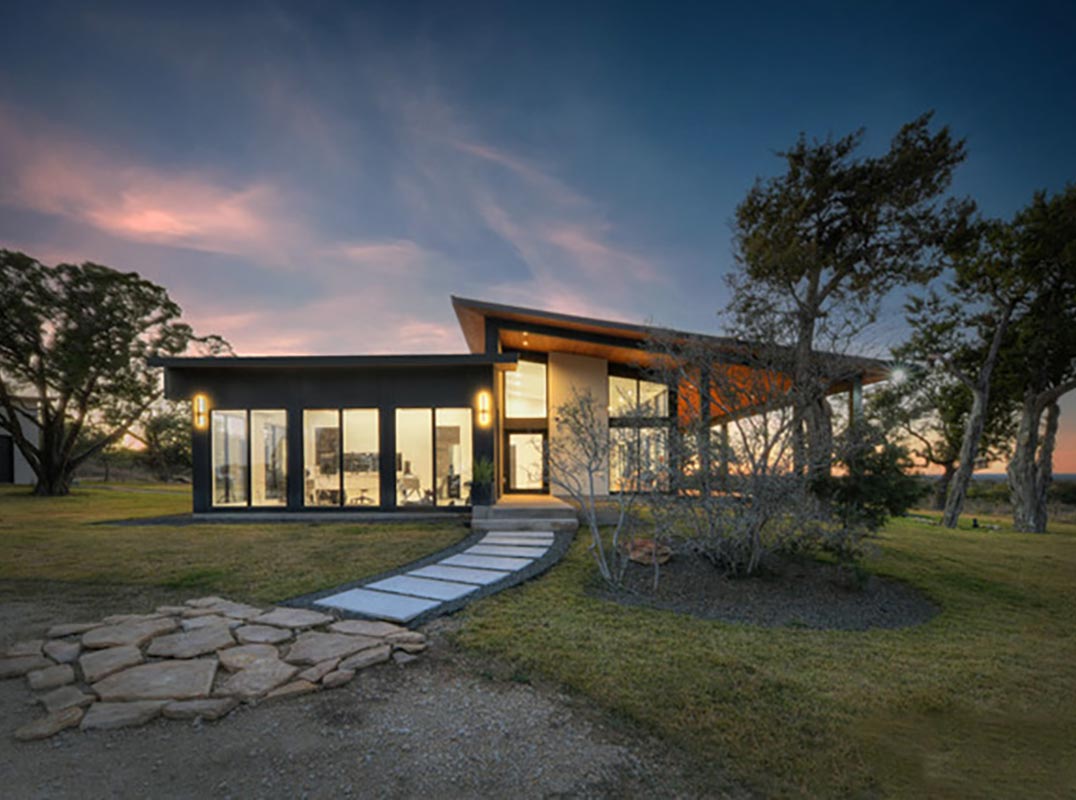 Fabulous Contemporary Home In The Fantastic Texas Hill Country