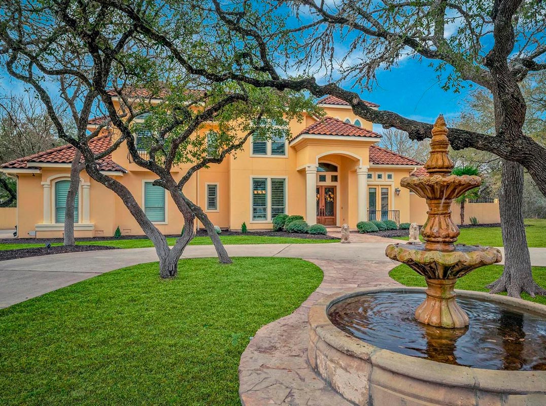 Stunning Trinity Custom Home In Highlands Ranch