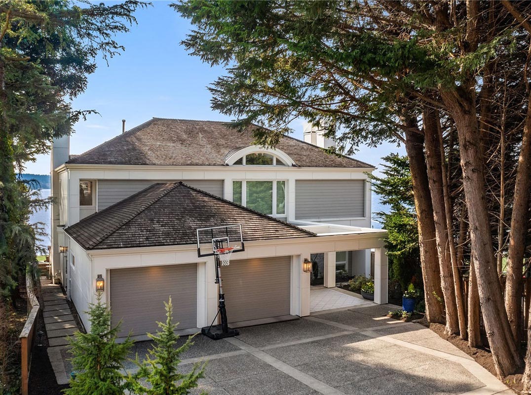 LHM Greater Seattle Juanita Point Waterfront