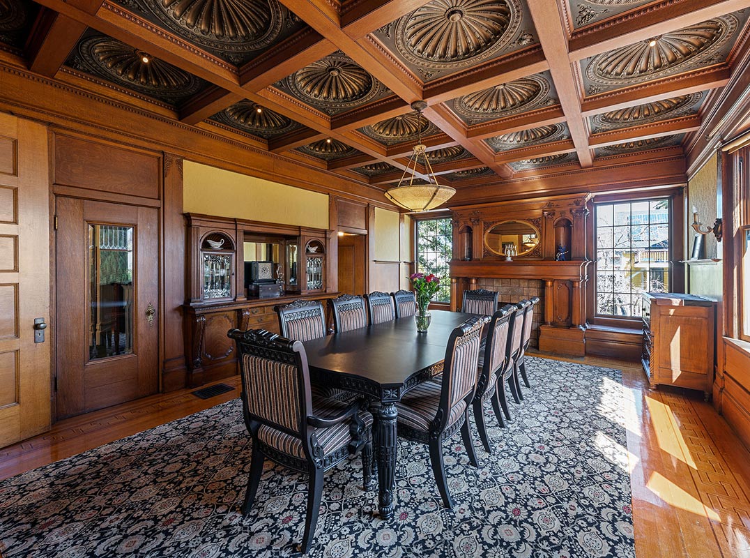 Beautiful Queen Anne Victorian Mansion