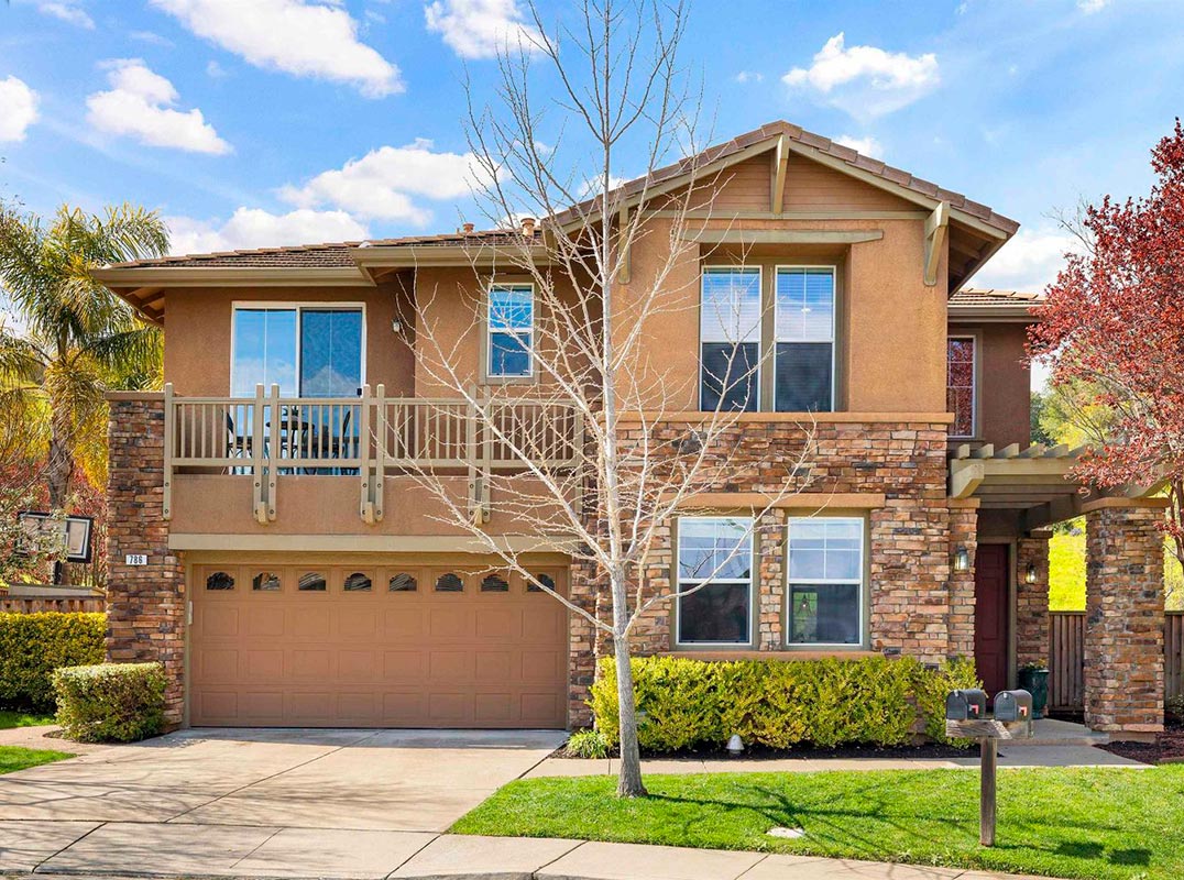 Spectacular Home in Desirable Thomas Ranch