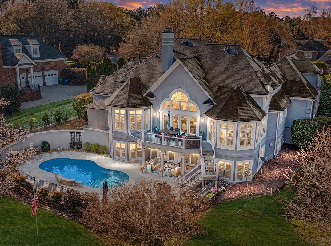 Peninsula Country Club Masterpiece!