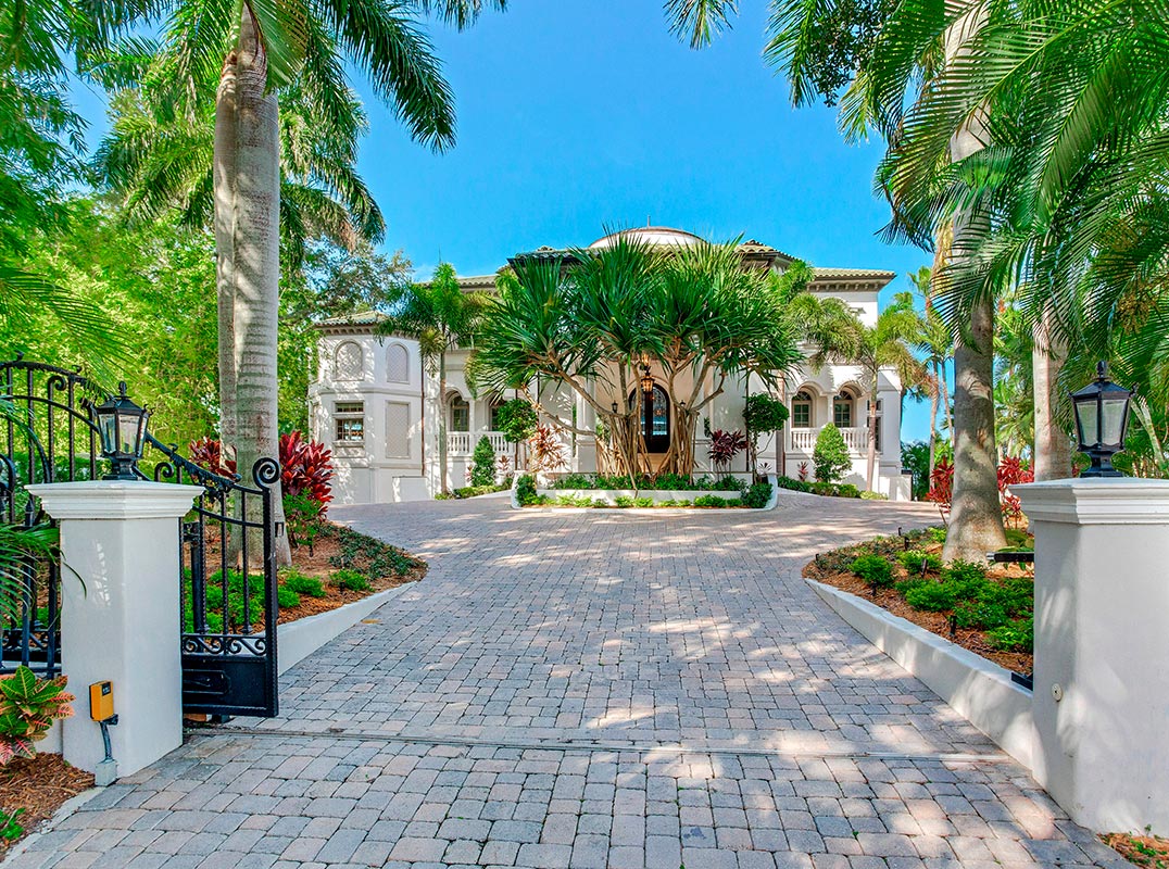 LHM Tampa Bay OneofaKind Mansion on Tampa Bay