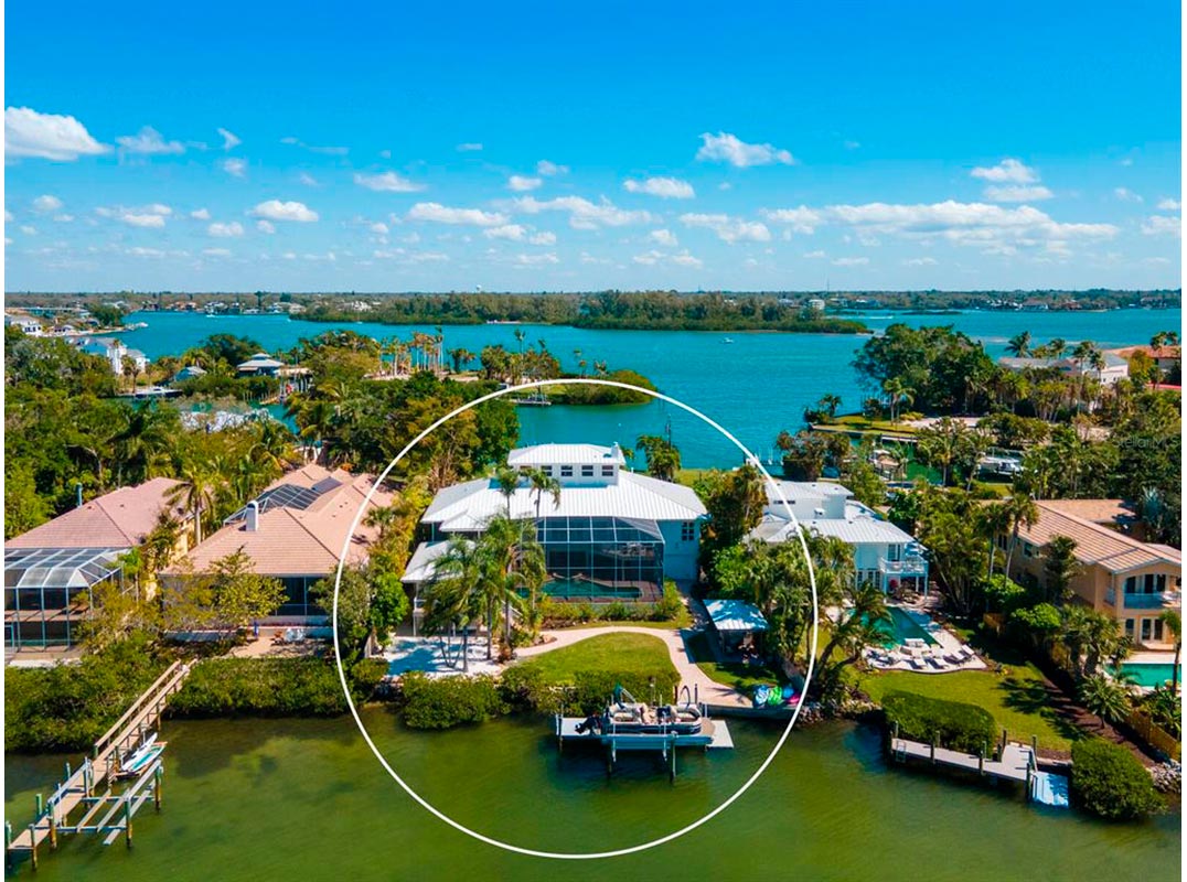Spectacular Boating Estate