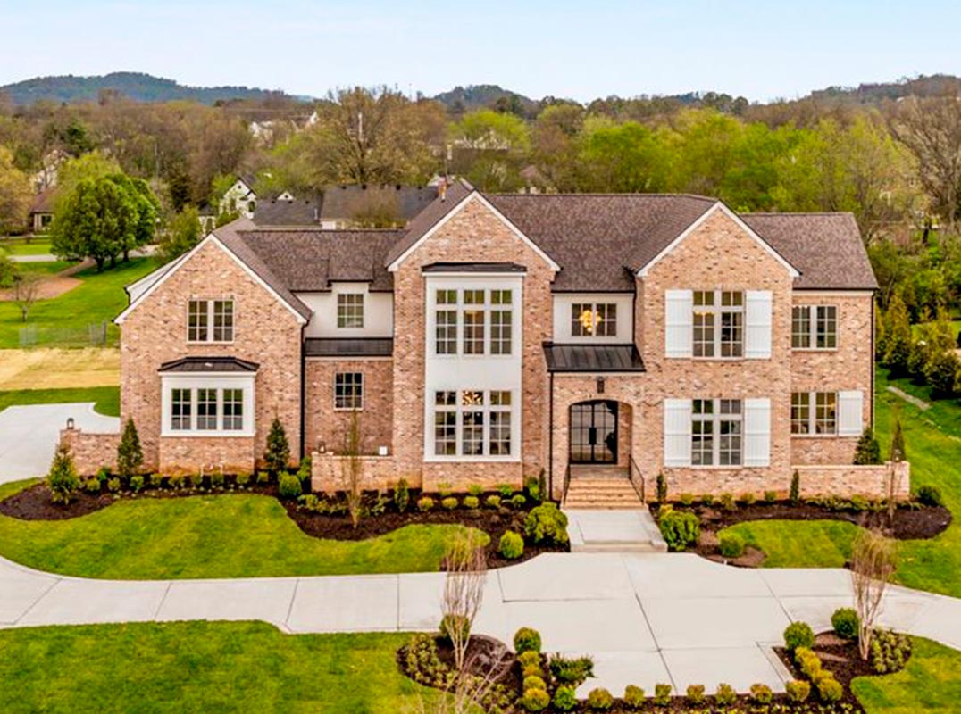 Custom built home by Chandelier Development