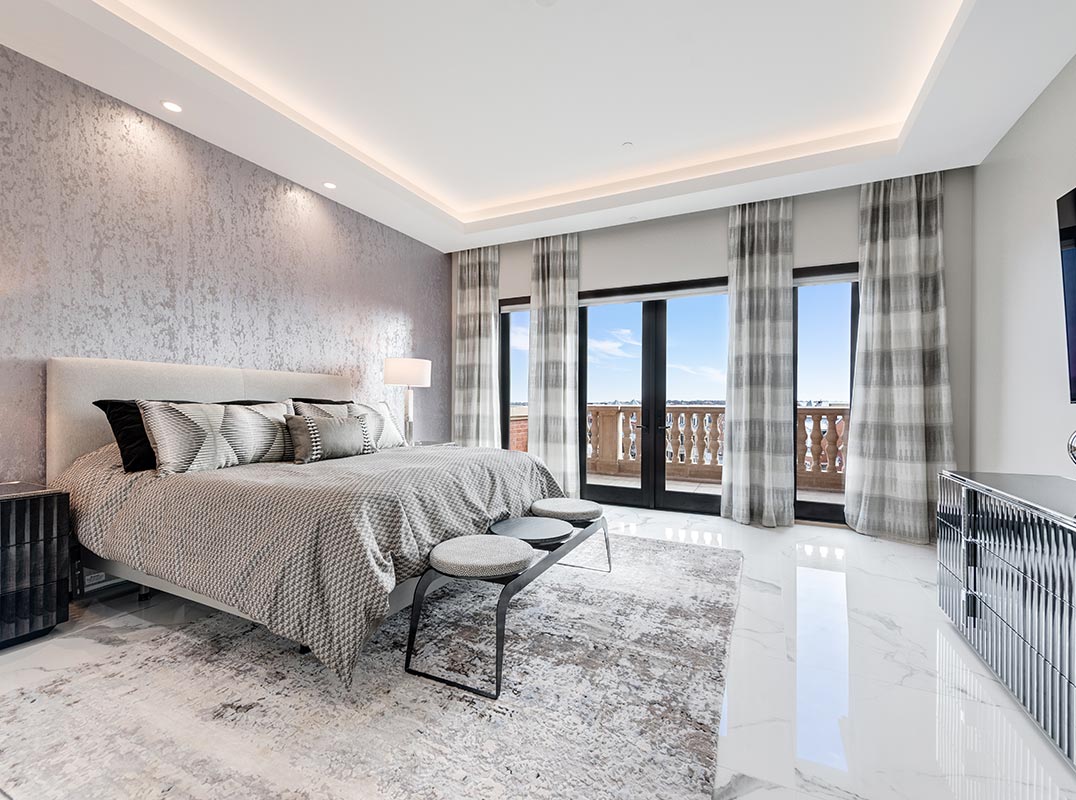 Premier Cantoni fully furnished Penthouse Residence 504