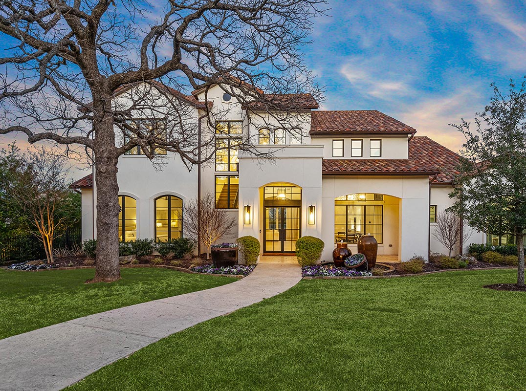 Stunning Estate Located In Westlake’s Premier Vaquero