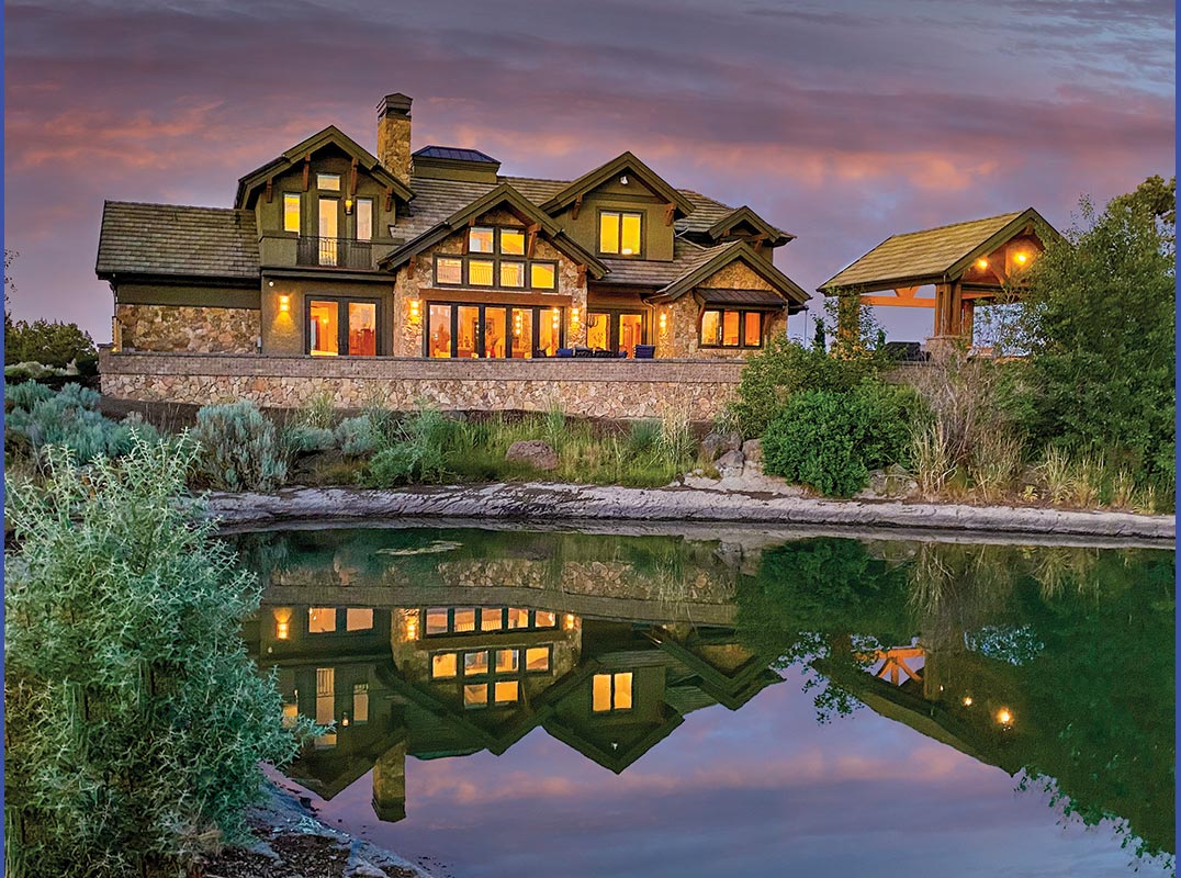 LUXURY LIVING IN CENTRAL OREGON