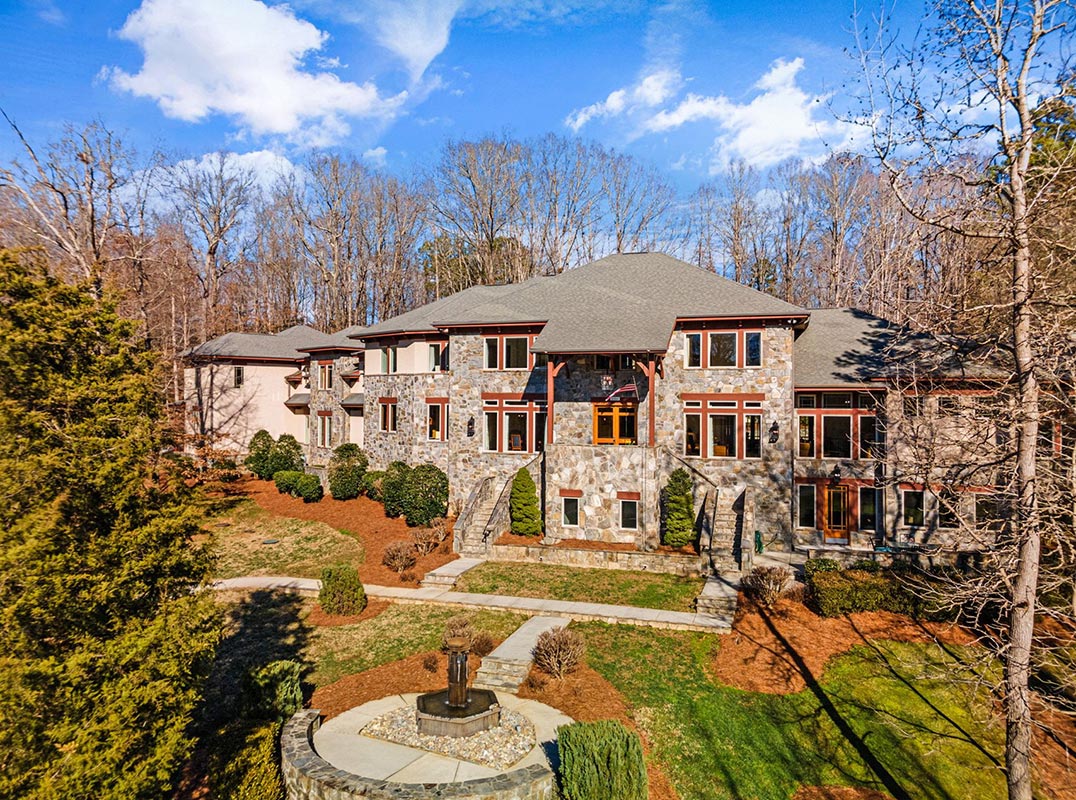 Misty Ridge Lodge in Gated Subdivision