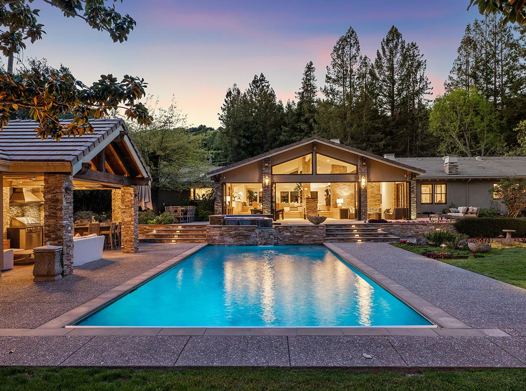Exquisite Happy Valley Estate
