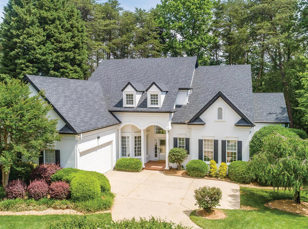 New England Style in The Peninsula Community