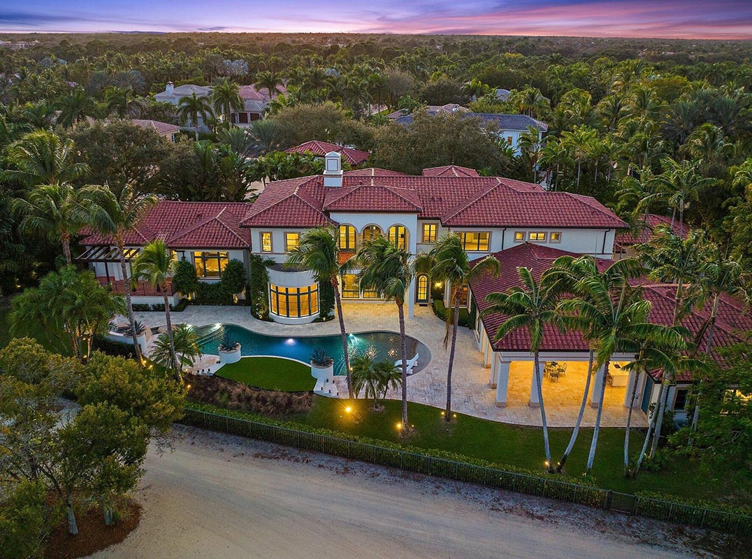 Exquisite Renovated Estate in Old Palm Golf Club