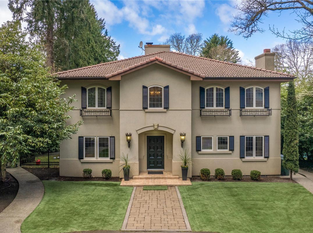 Lakewood Historic Waterfront Home