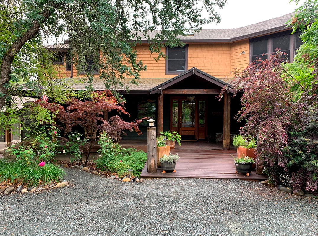 YUBA RIVER FRONTAGE -  Stunning Craftsman Style