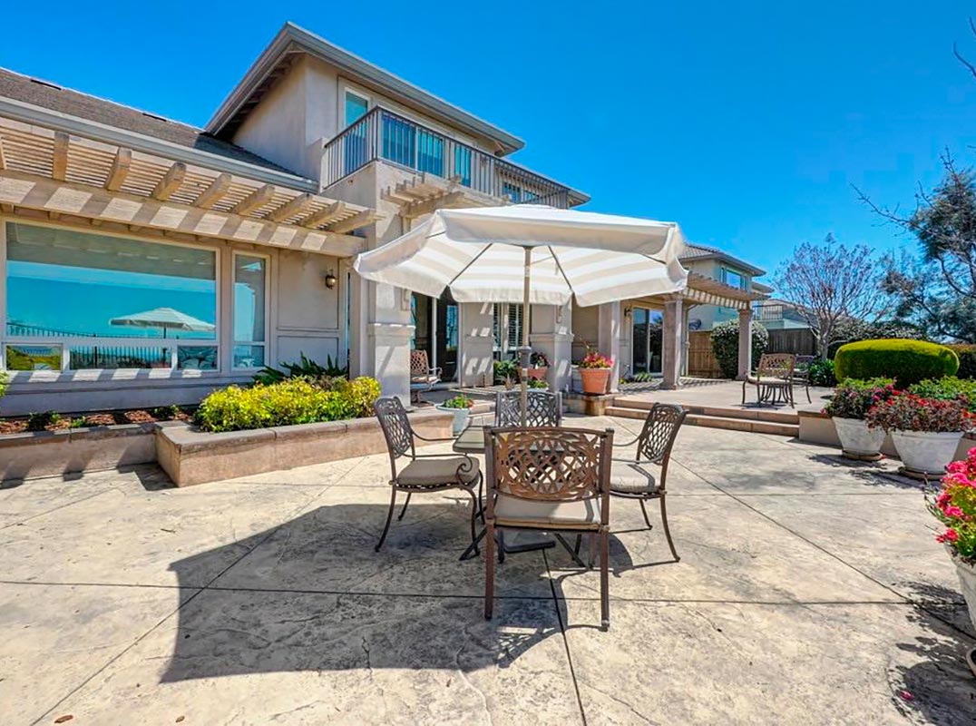 Experience Luxury Living