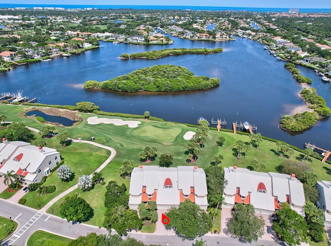 Panoramic Views in Admirals Cove
