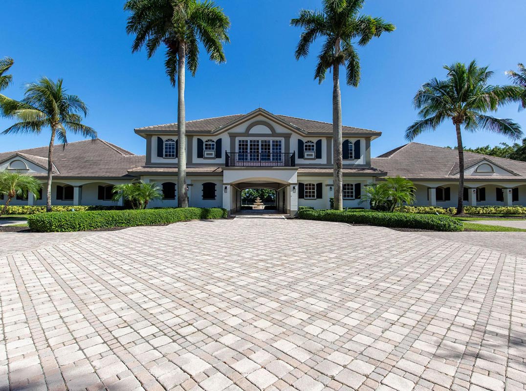 Gated Community | Private Equestrian Facility