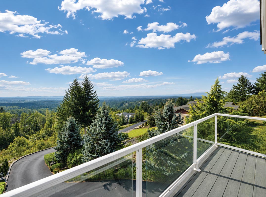SUMMER HILLS HOME WITH GORGEOUS VIEWS