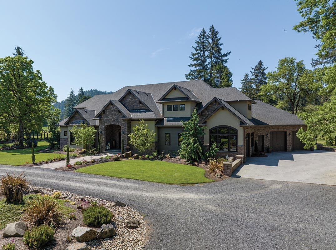 30 AC ESTATE AT THE FOOT OF THE CASCADES