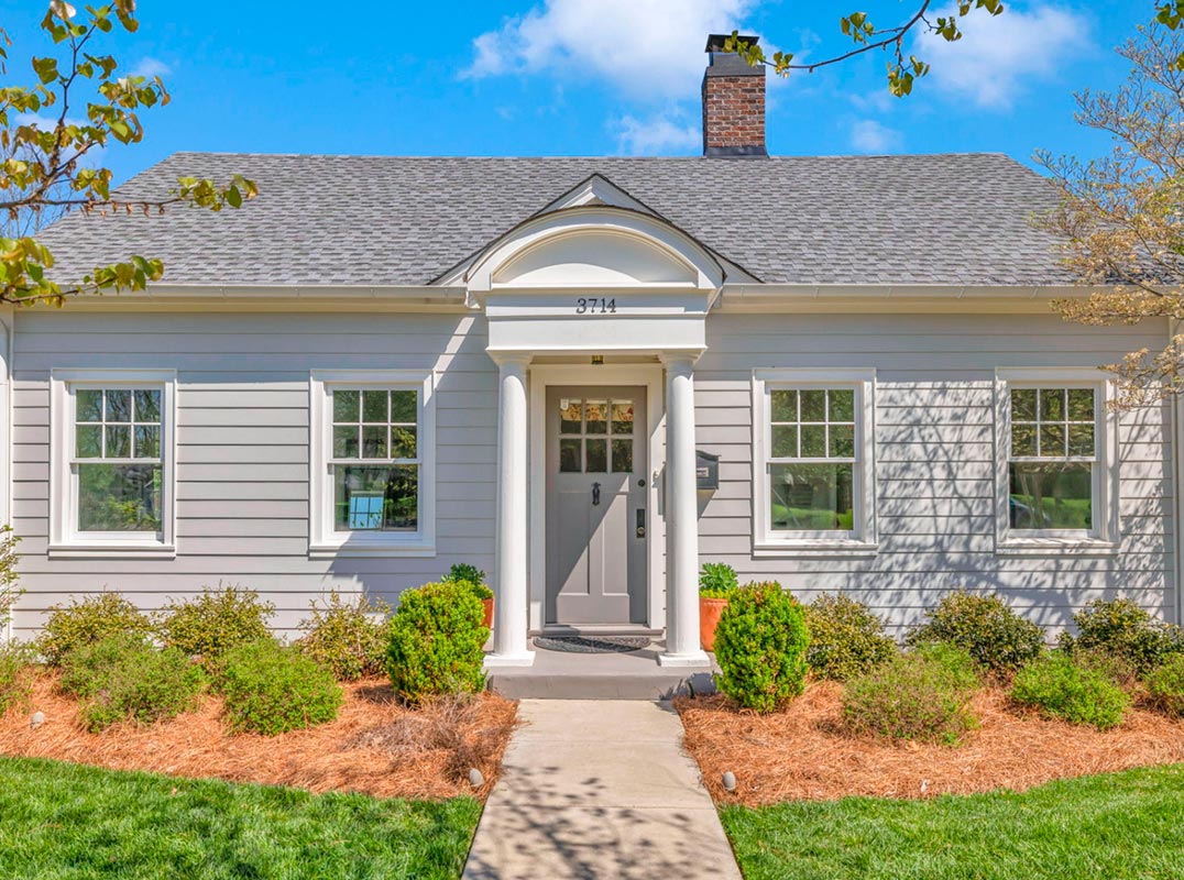 Beautifully Renovated And Expanded Cottage