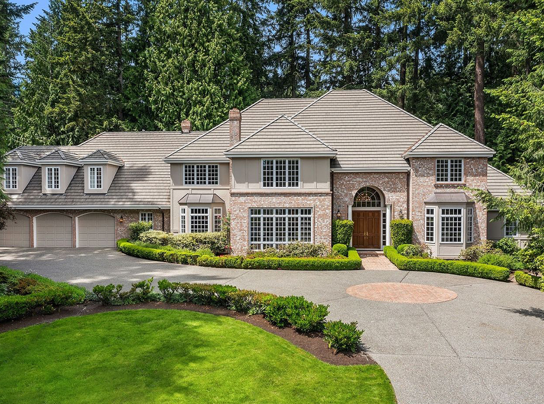 Breathtaking Bridle Trails Estate