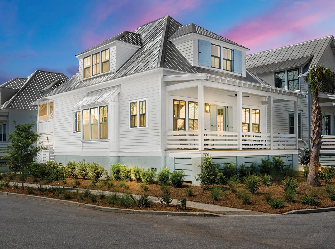 Quintessential and Luxurious, Coastal Retreat!