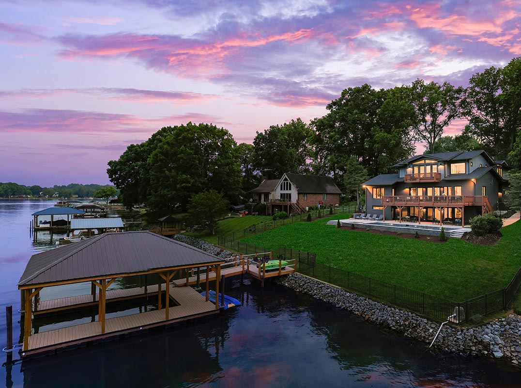Dream Waterfront Getaway Minutes from I-77