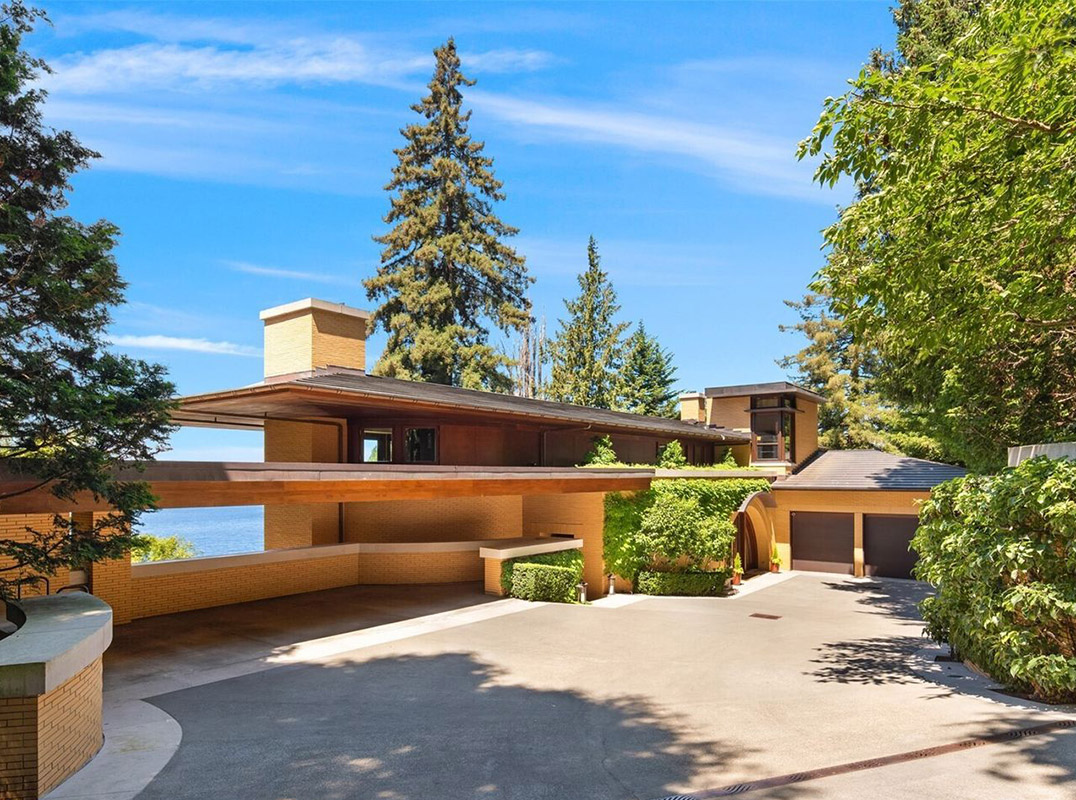 Discover Unparalleled Luxury