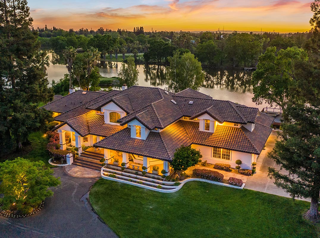 Private Luxury Resort Living
