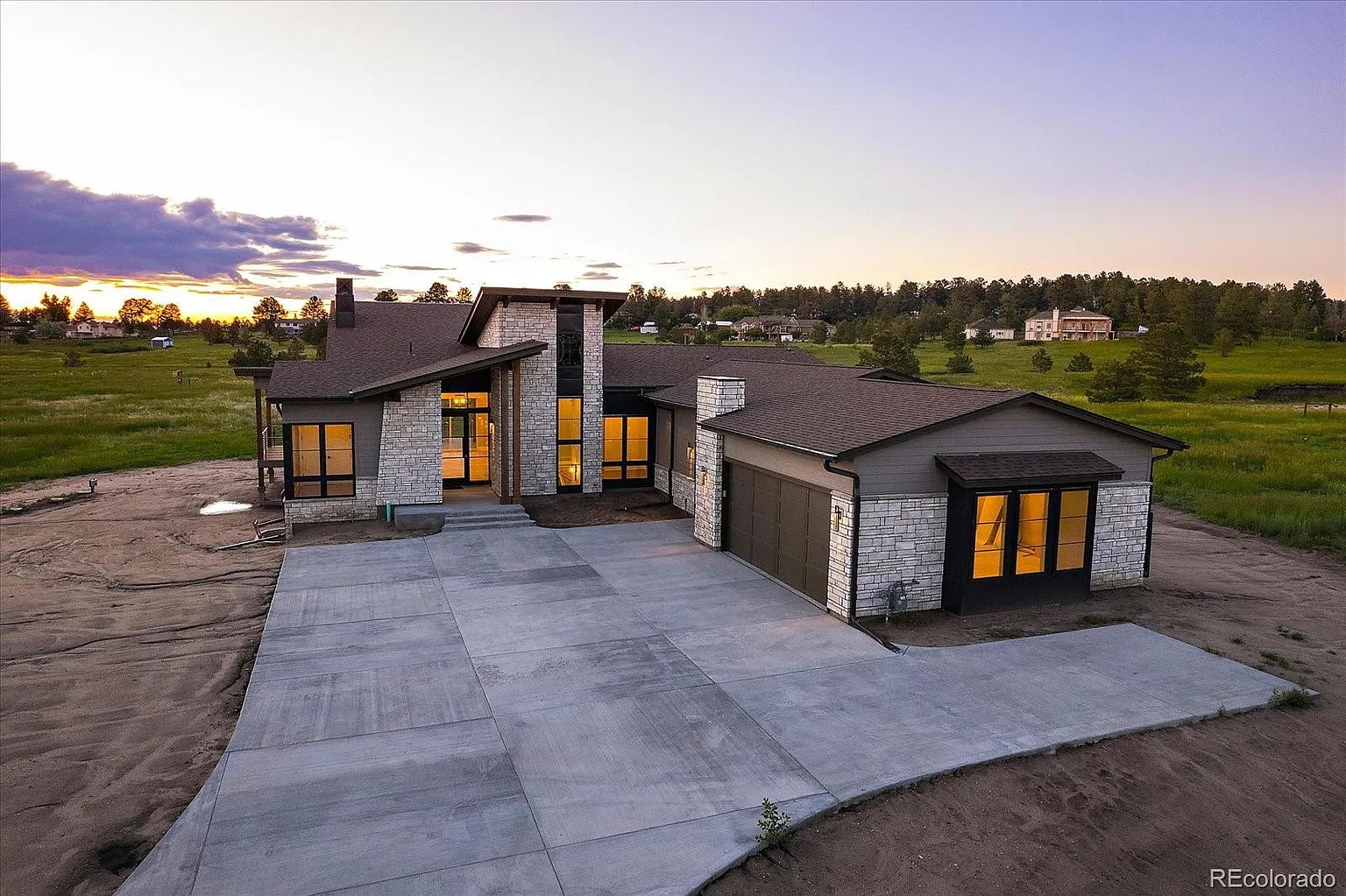 NEW $40,000 BUILDER ALLOWANCE! 