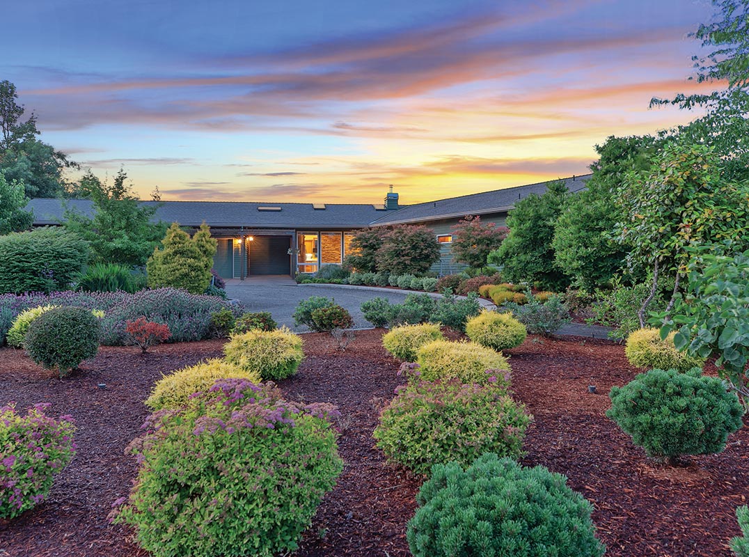 BREATHTAKING MT.HOOD VIEWS ON 19.78 ACRES